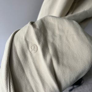 Lululemon ready to rulu joggers